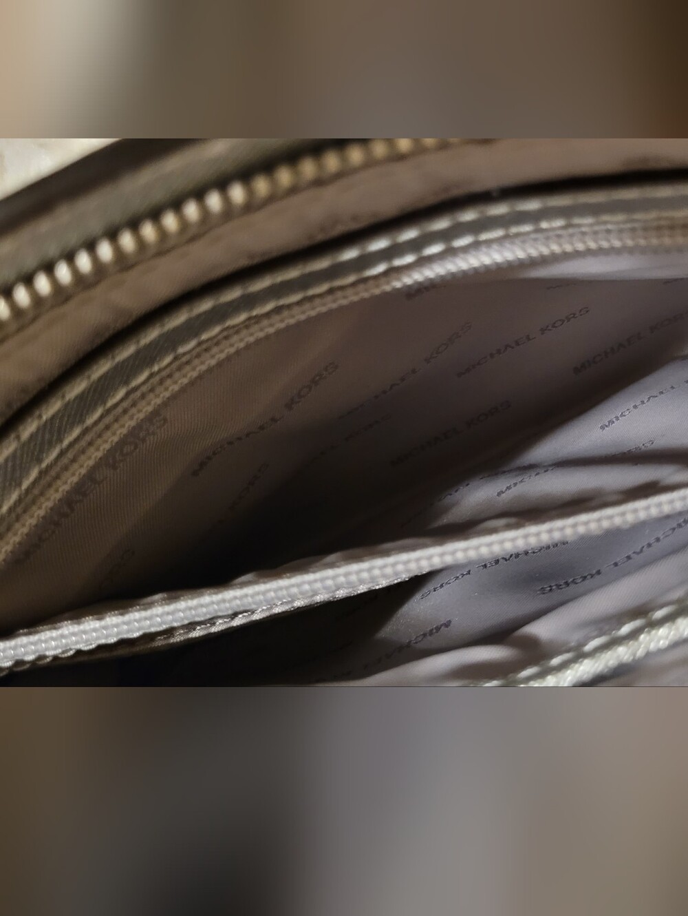 Silver Michael Kors Purse - Crosbody/Shoulder or Clutch - LIKE NEW - Picture 10 of 14